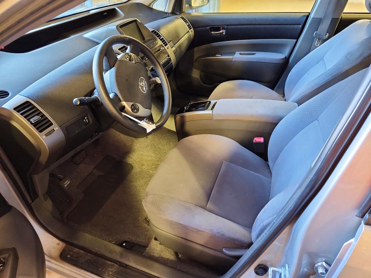 Toyota Prius Base