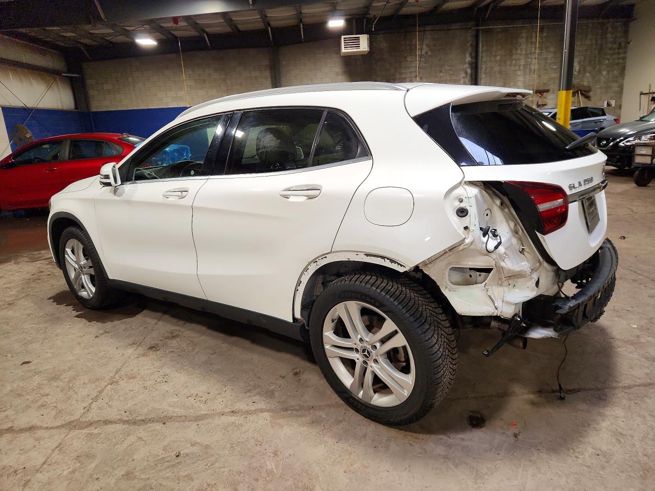 Mercedes-Benz GLA 250 4matic
