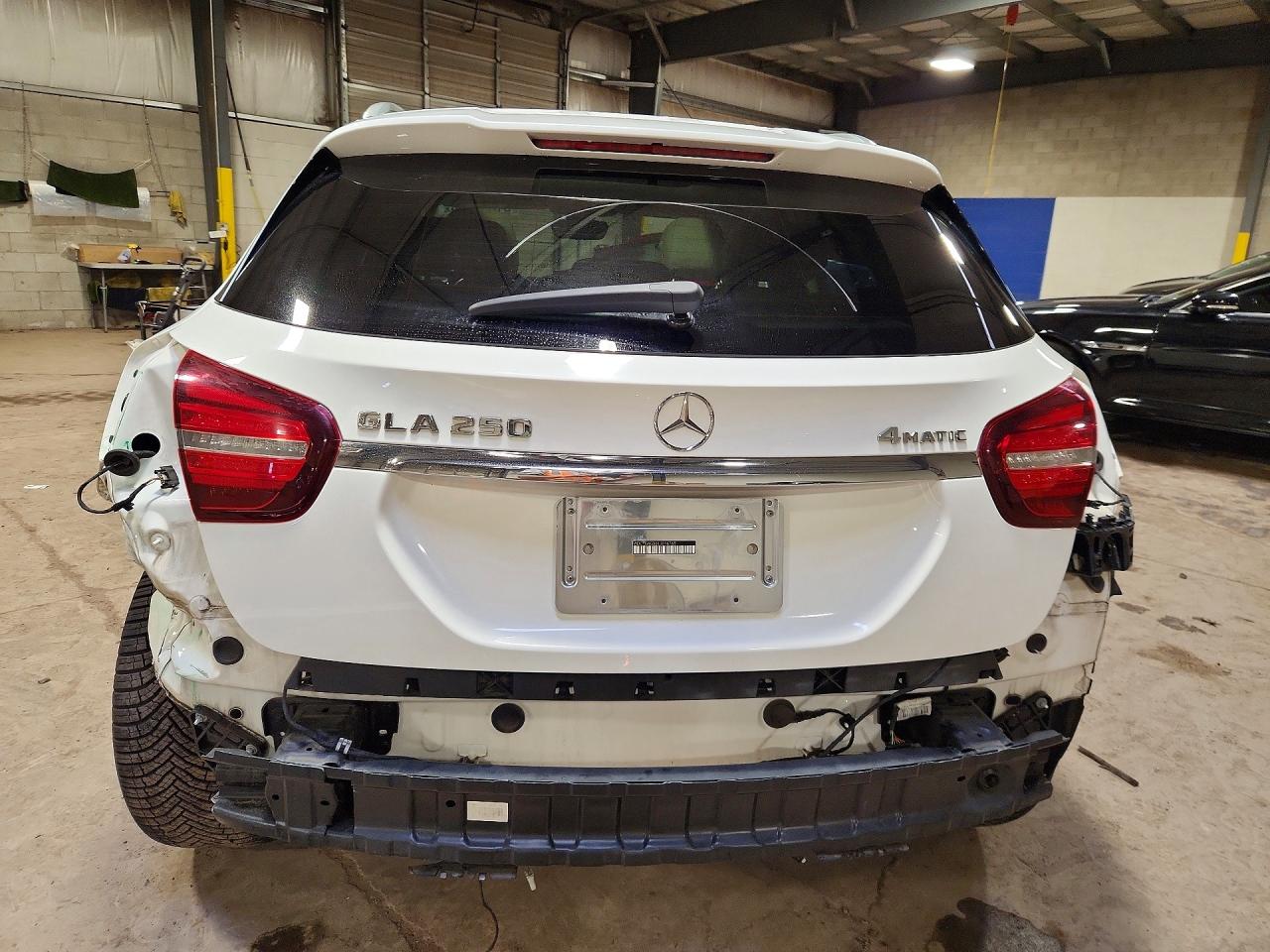 Mercedes-Benz GLA 250 4matic