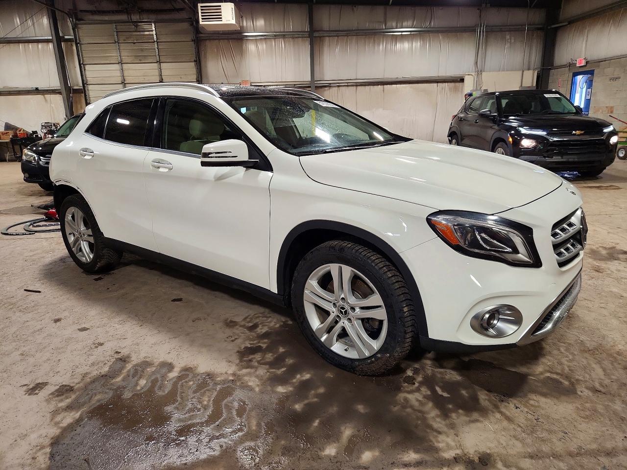Mercedes-Benz GLA 250 4matic