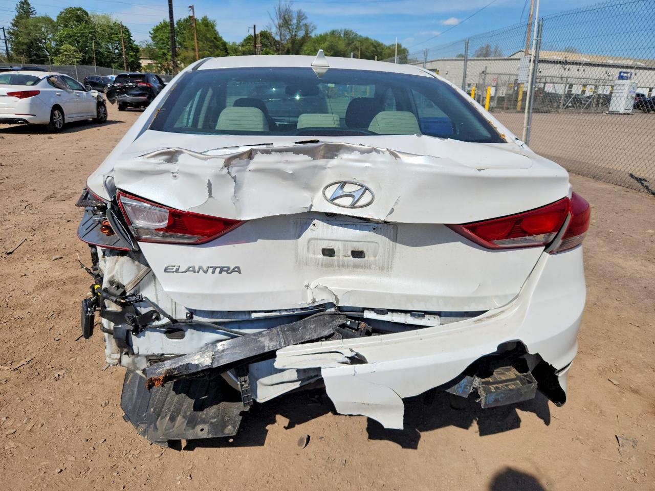 Hyundai ELANTRA Value Edition