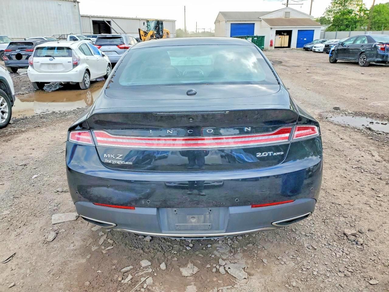 Lincoln MKZ Reserve