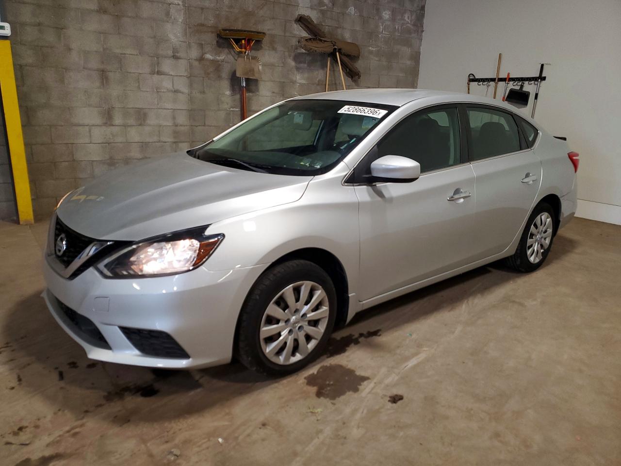 Salvage Nissan Sentra Image
