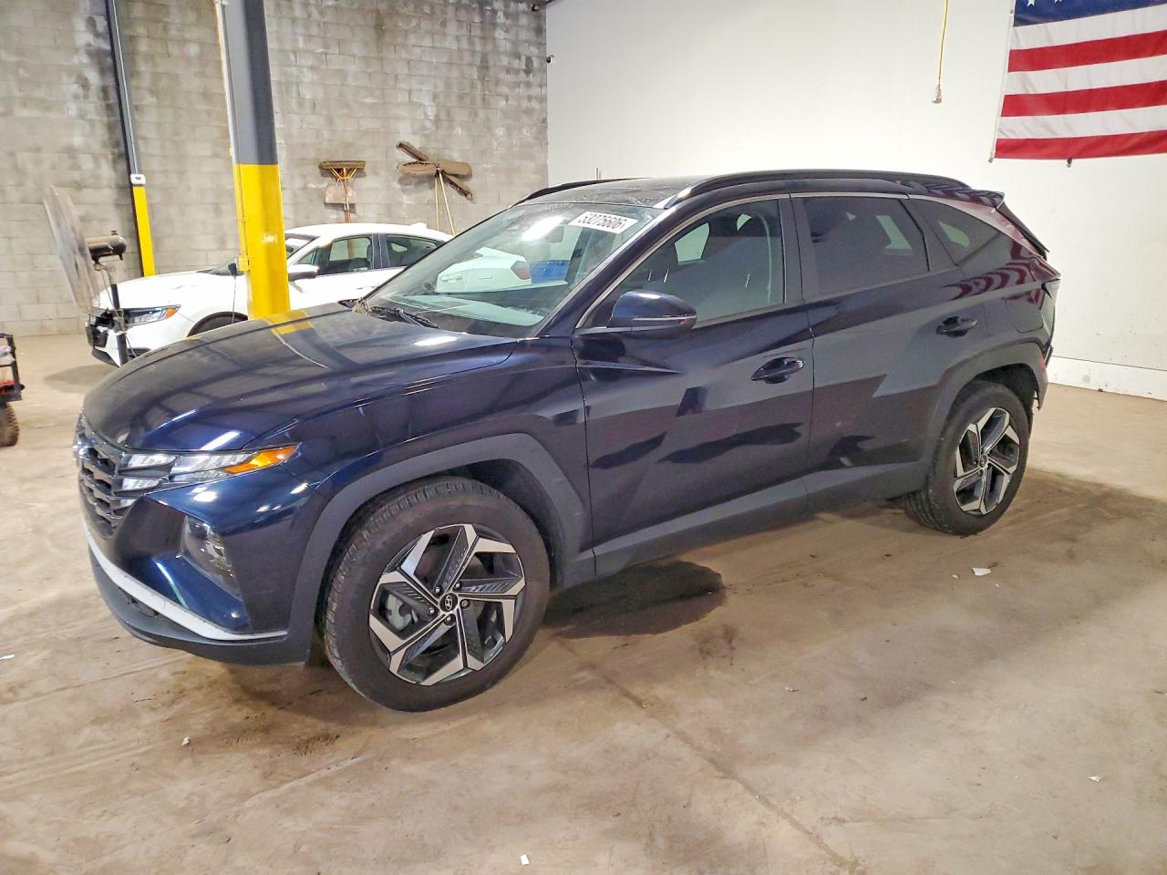 Salvage Hyundai TUCSON Image