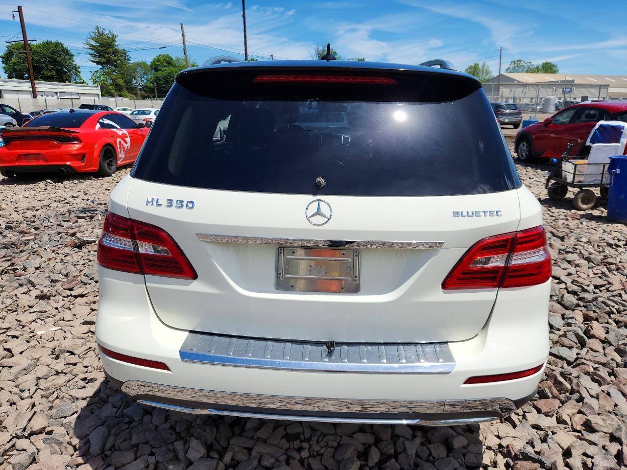 Mercedes-Benz M-Class 350 Bluetec