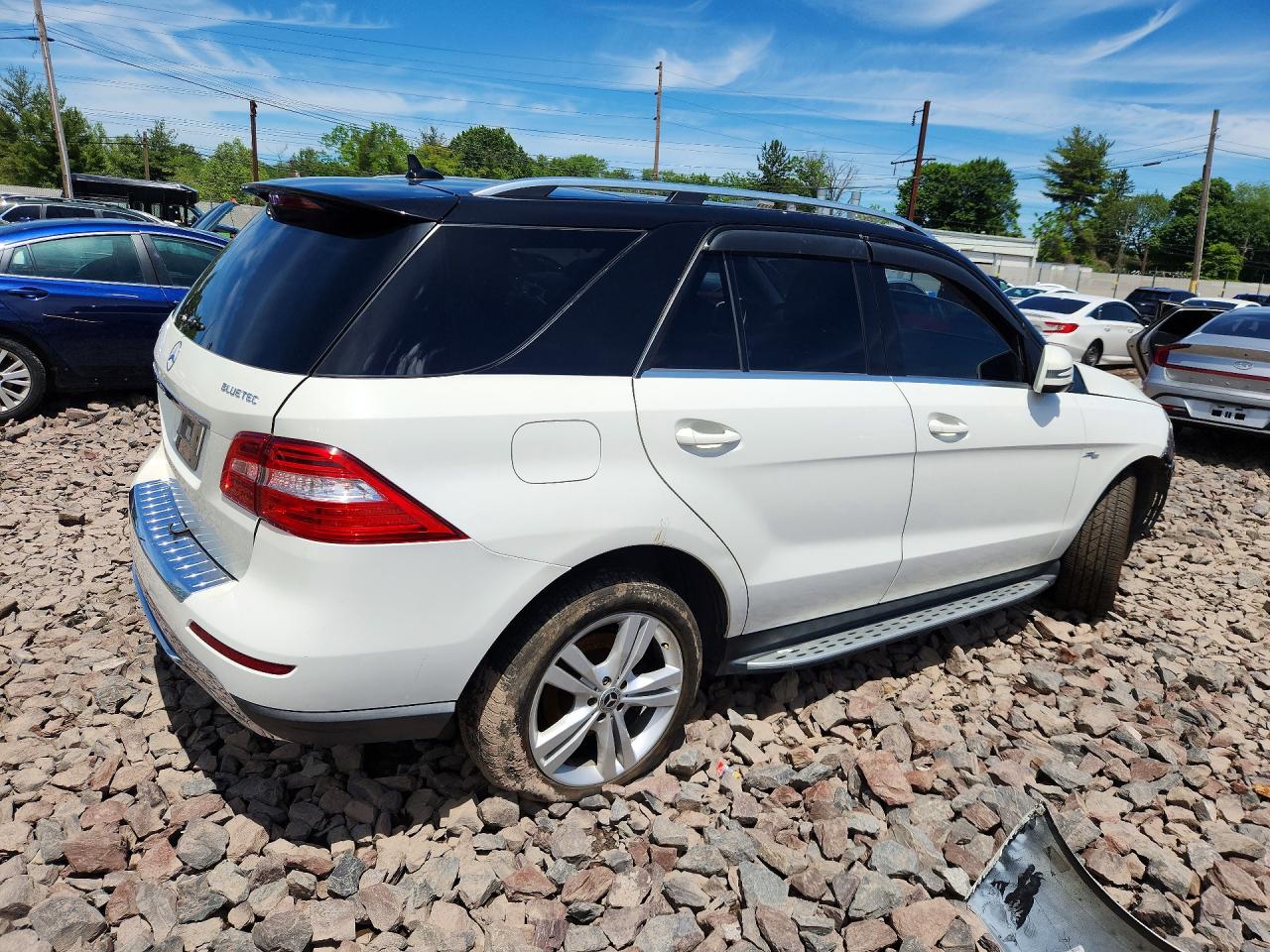 Mercedes-Benz M-Class 350 Bluetec