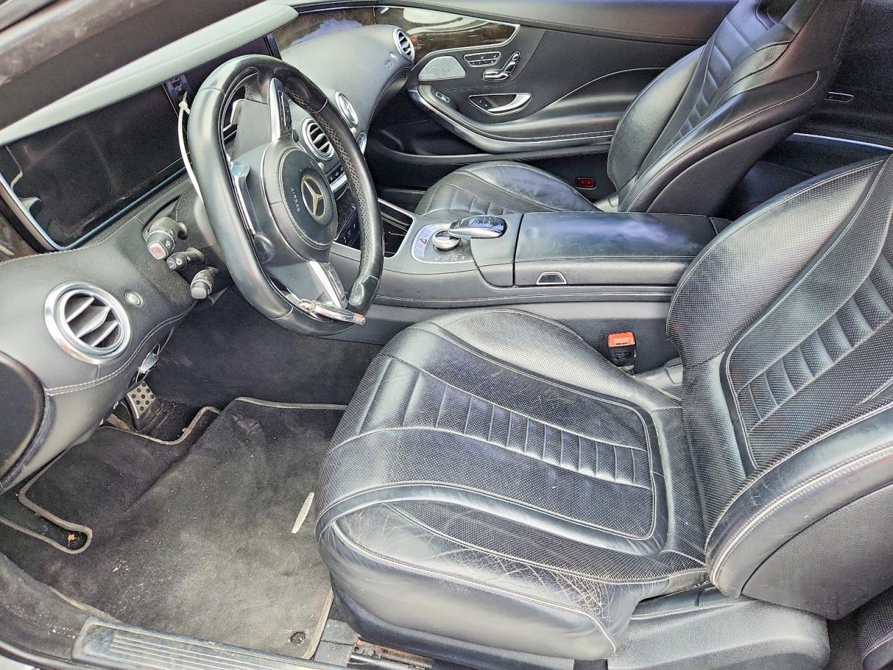 Mercedes-Benz S-Class 550