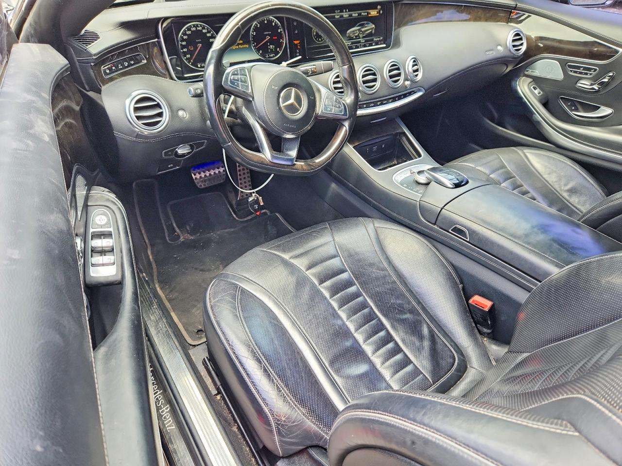 Mercedes-Benz S-Class 550