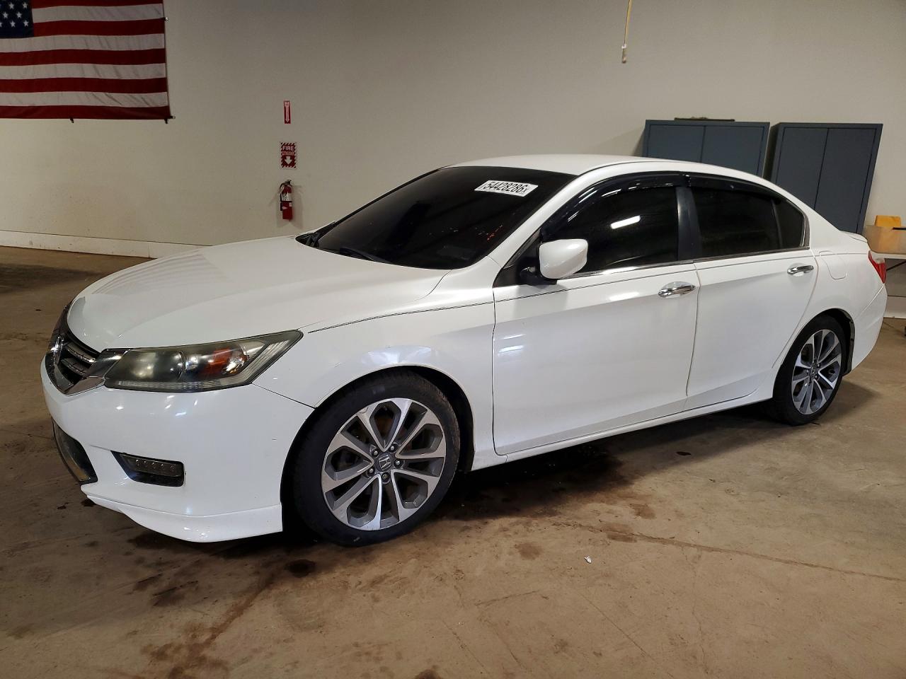 Salvage Honda Accord Image