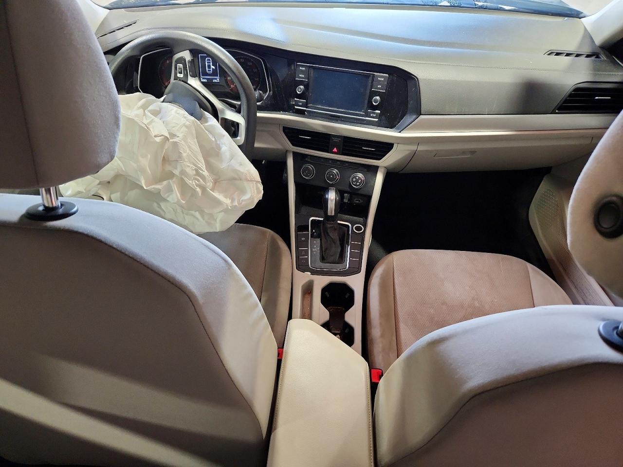 Volkswagen Jetta S