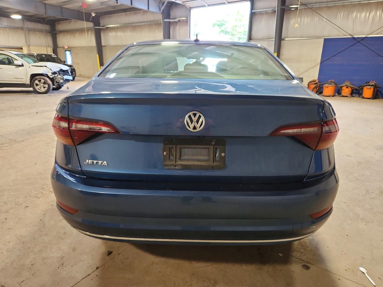 Volkswagen Jetta S