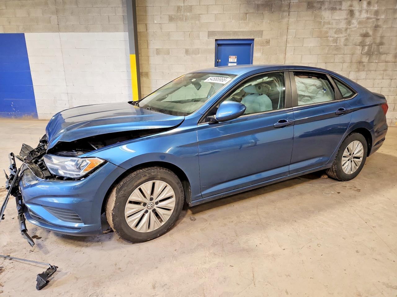 Salvage Volkswagen Jetta Image