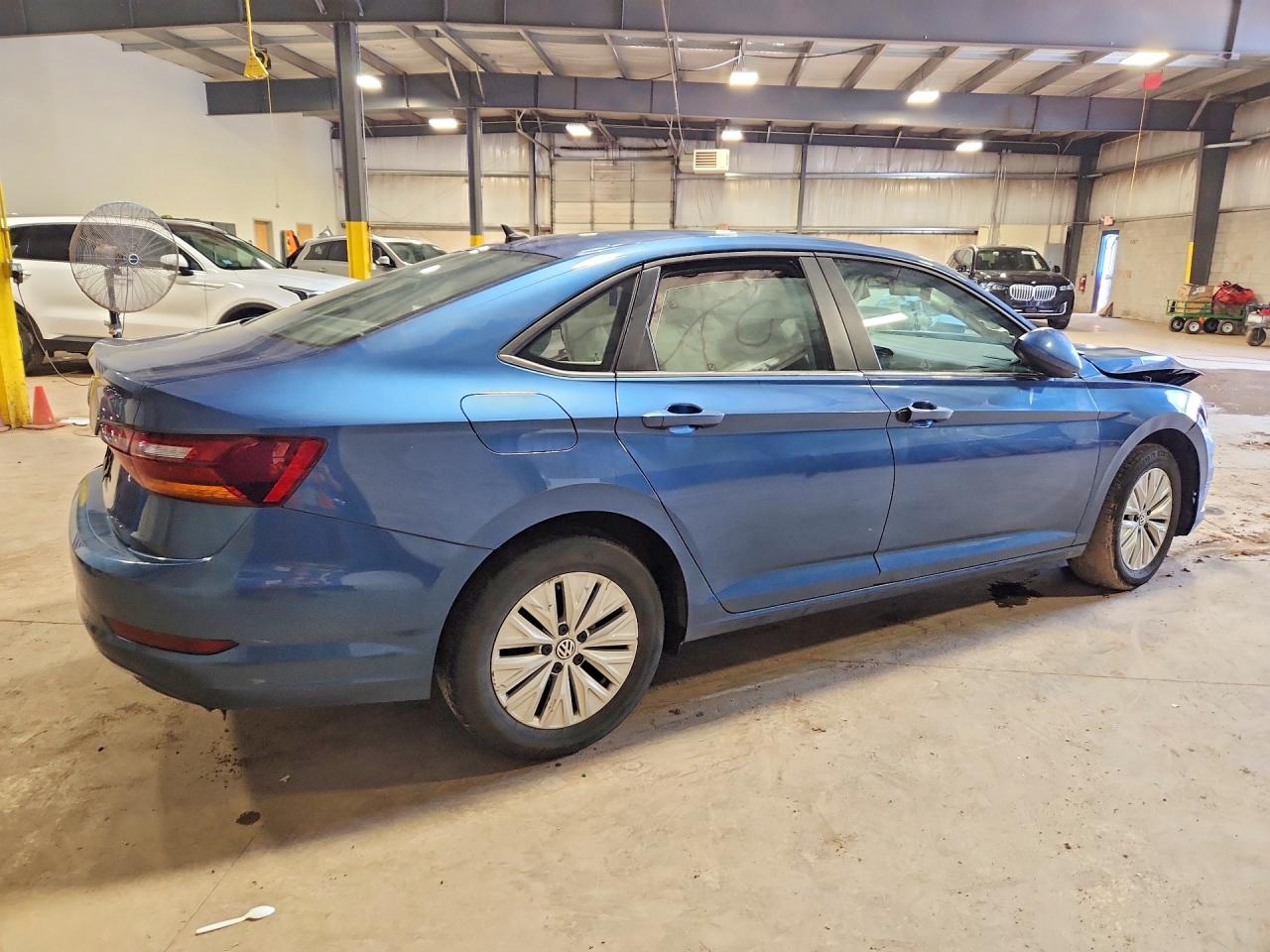Volkswagen Jetta S