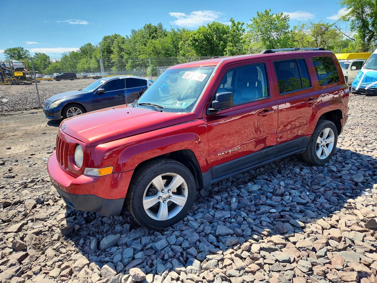 Salvage Jeep Patriot Image