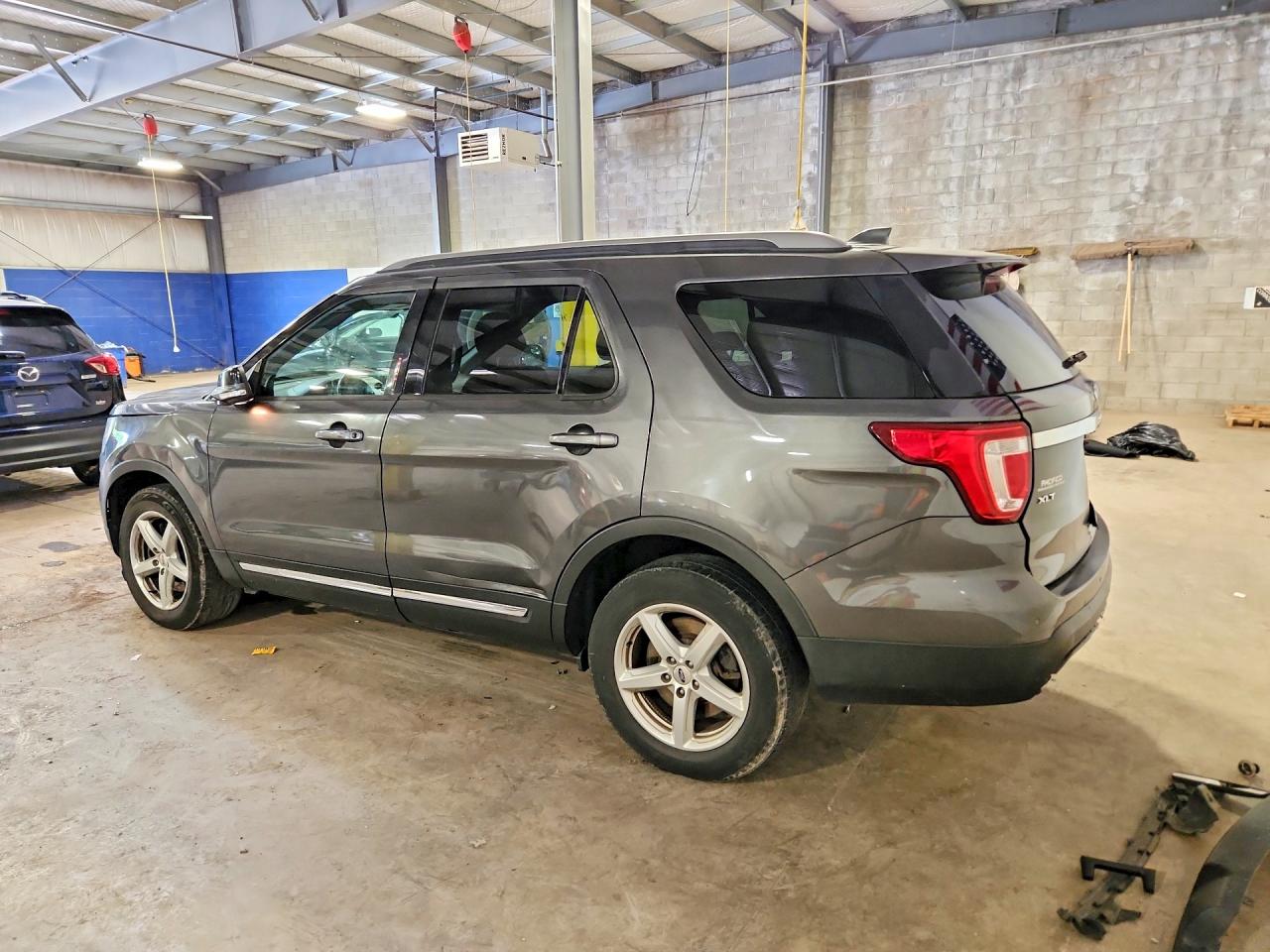 Ford Explorer Xlt