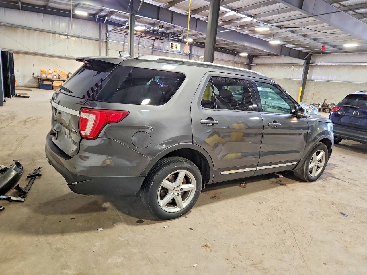 Ford Explorer Xlt