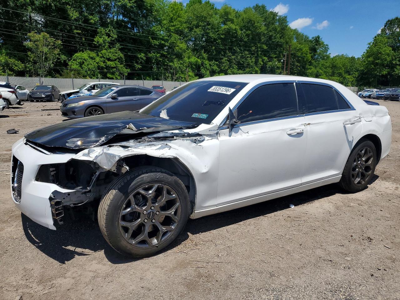 Salvage Chrysler 300 Image