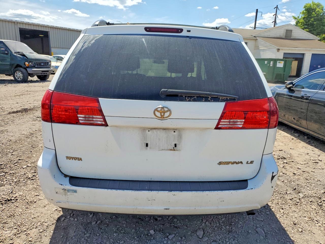 Toyota Sienna Le 7 Passenger