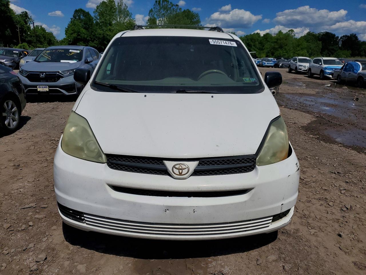 Toyota Sienna Le 7 Passenger