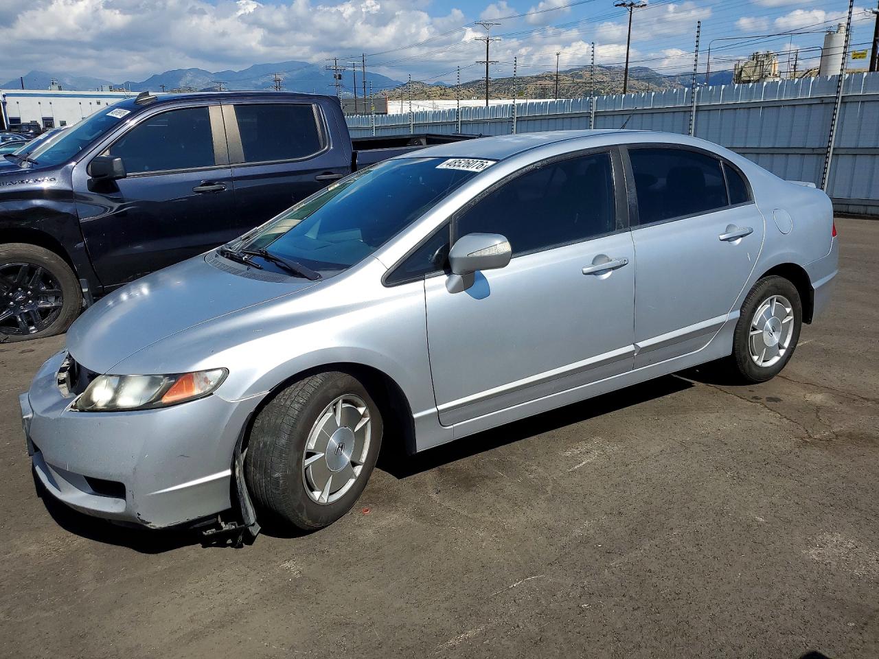Salvage Honda Civic Image