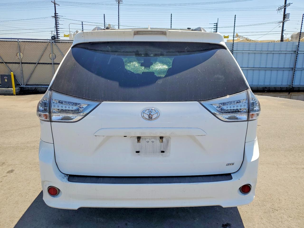 Toyota Sienna Se 8-passenger