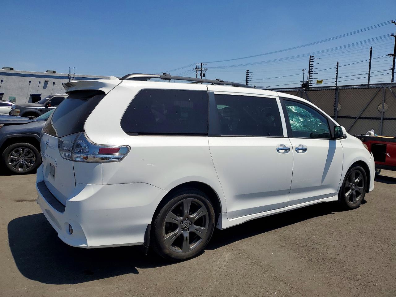 Toyota Sienna Se 8-passenger