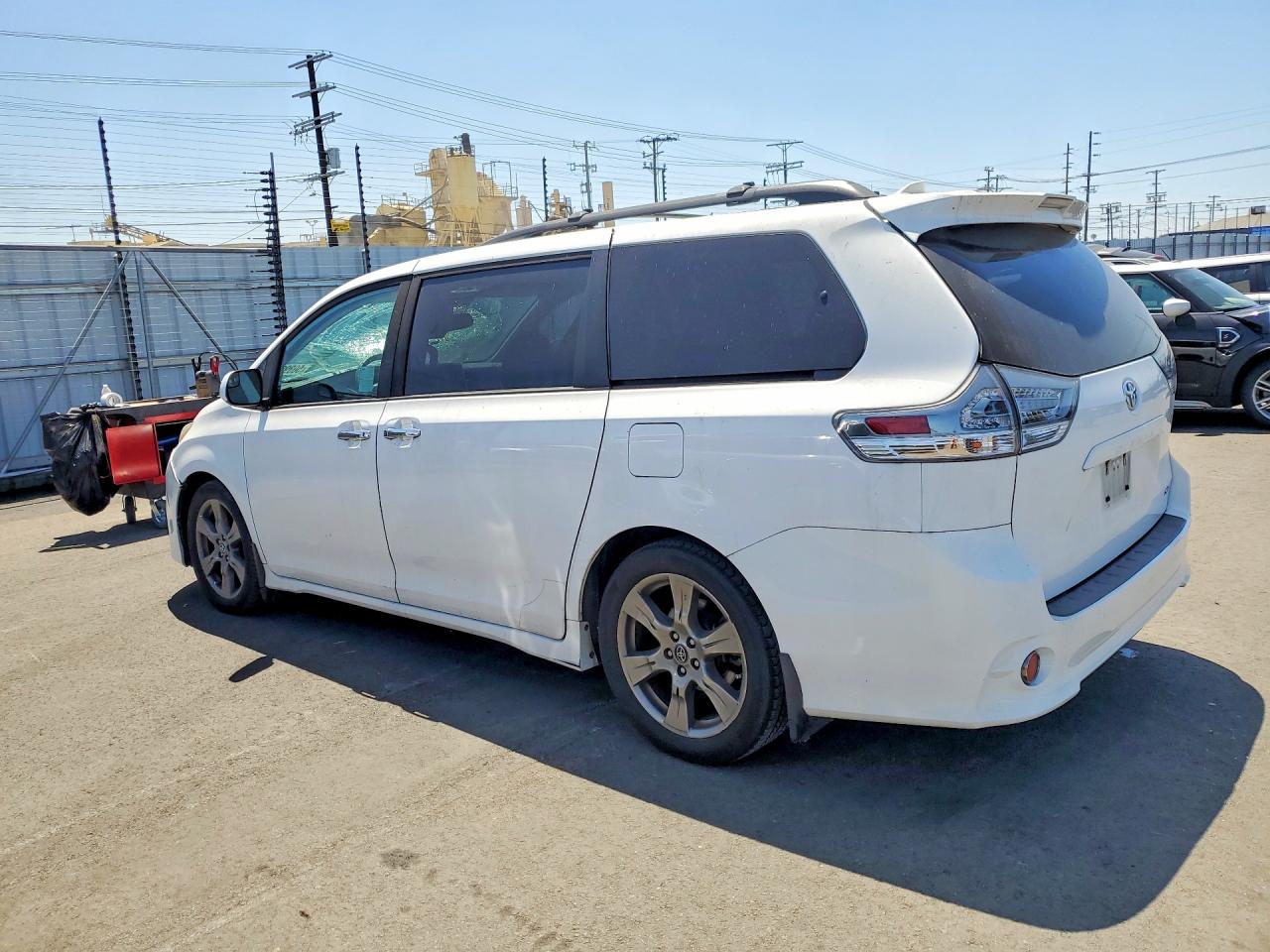 Toyota Sienna Se 8-passenger