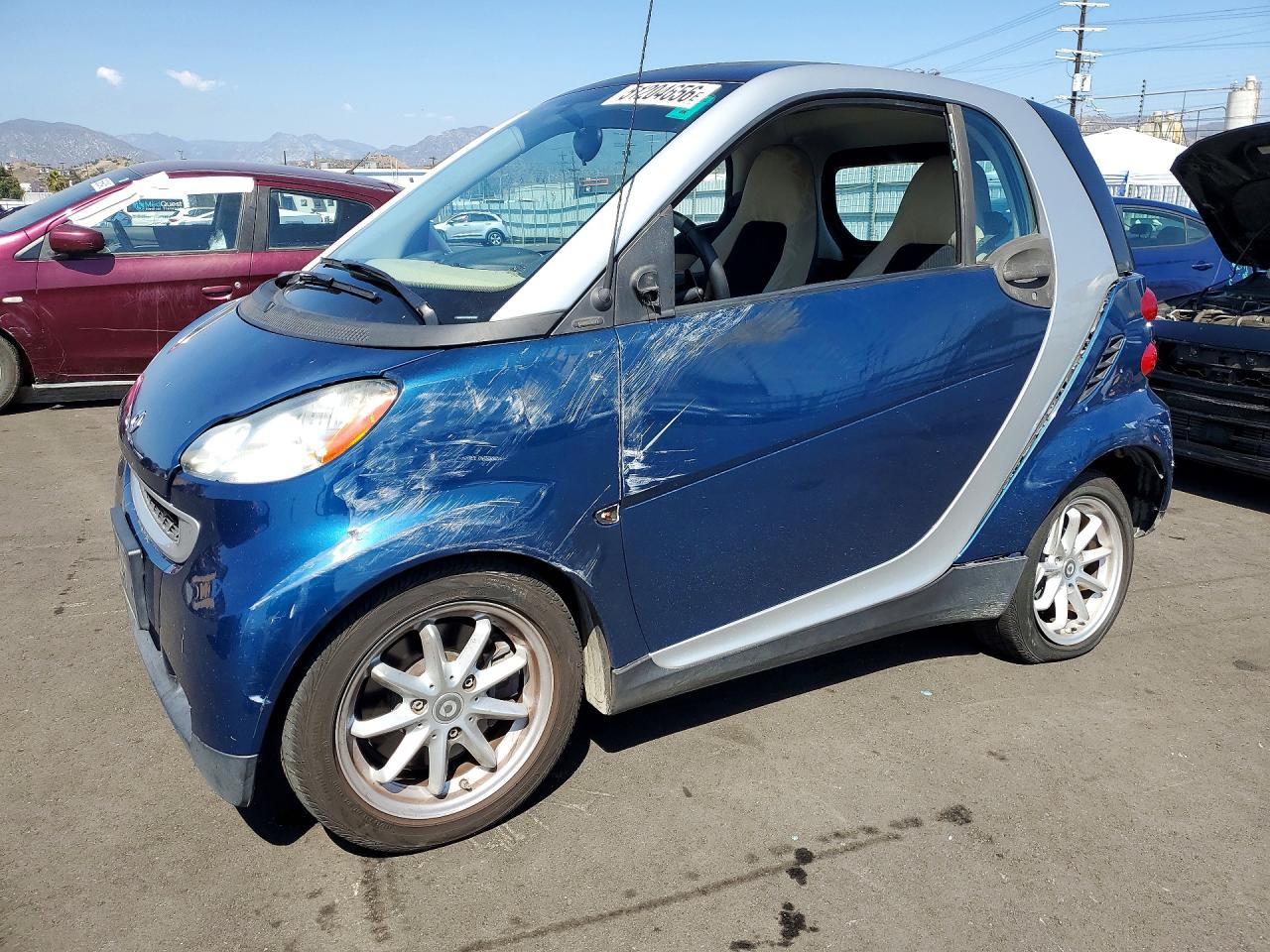 Salvage Smart fortwo Image