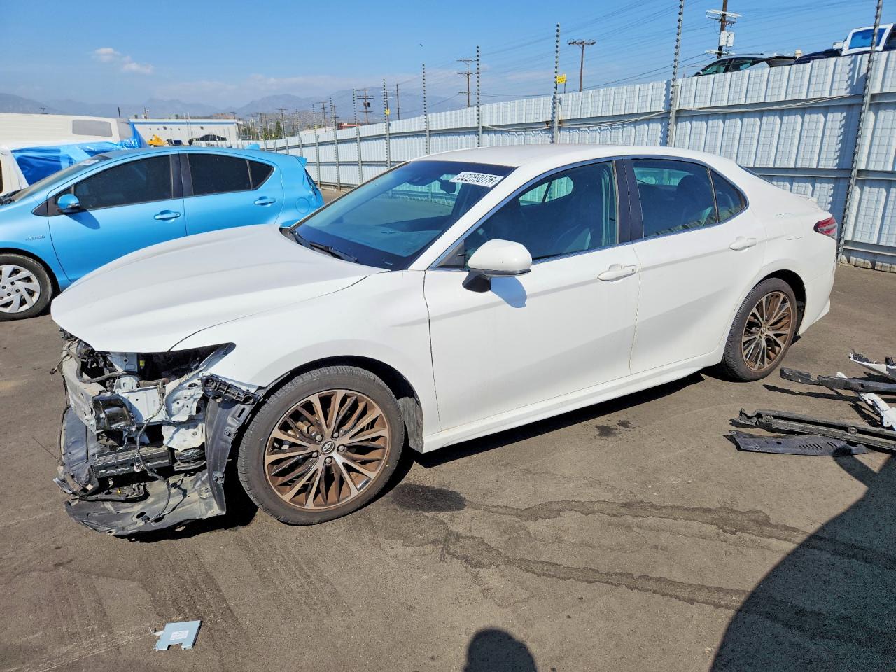 Salvage Toyota Camry Image