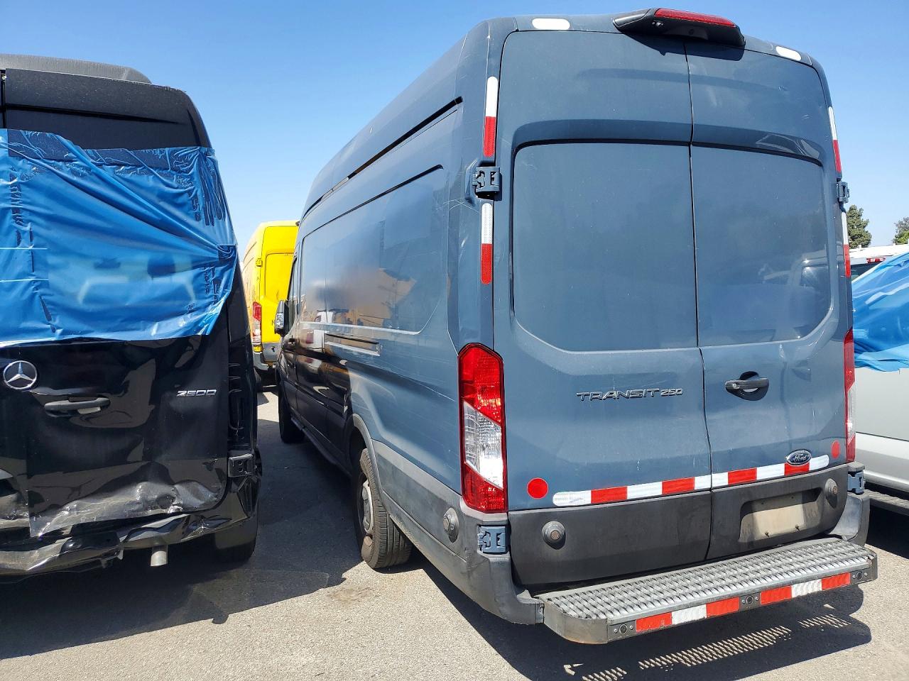 Ford Transit T-250