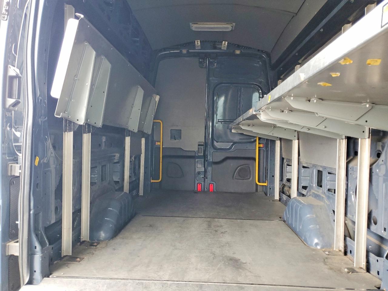 Ford Transit T-250