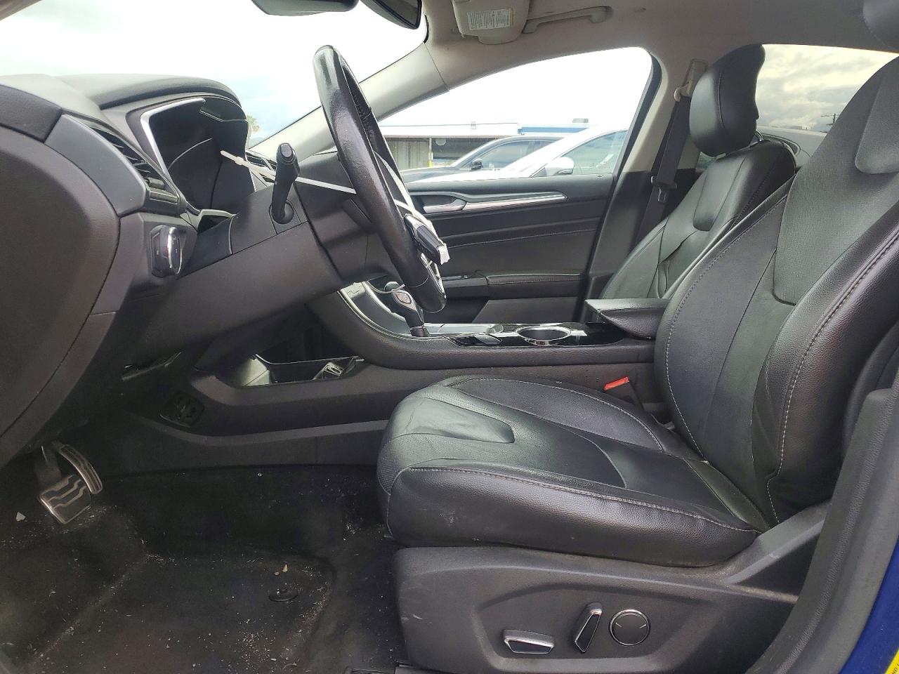 Ford Fusion Titanium Phev