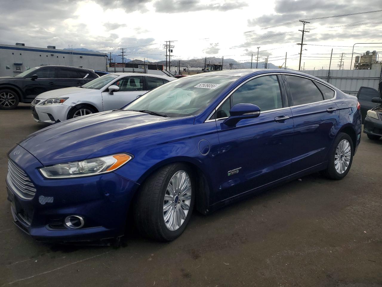 Salvage Ford Fusion Image