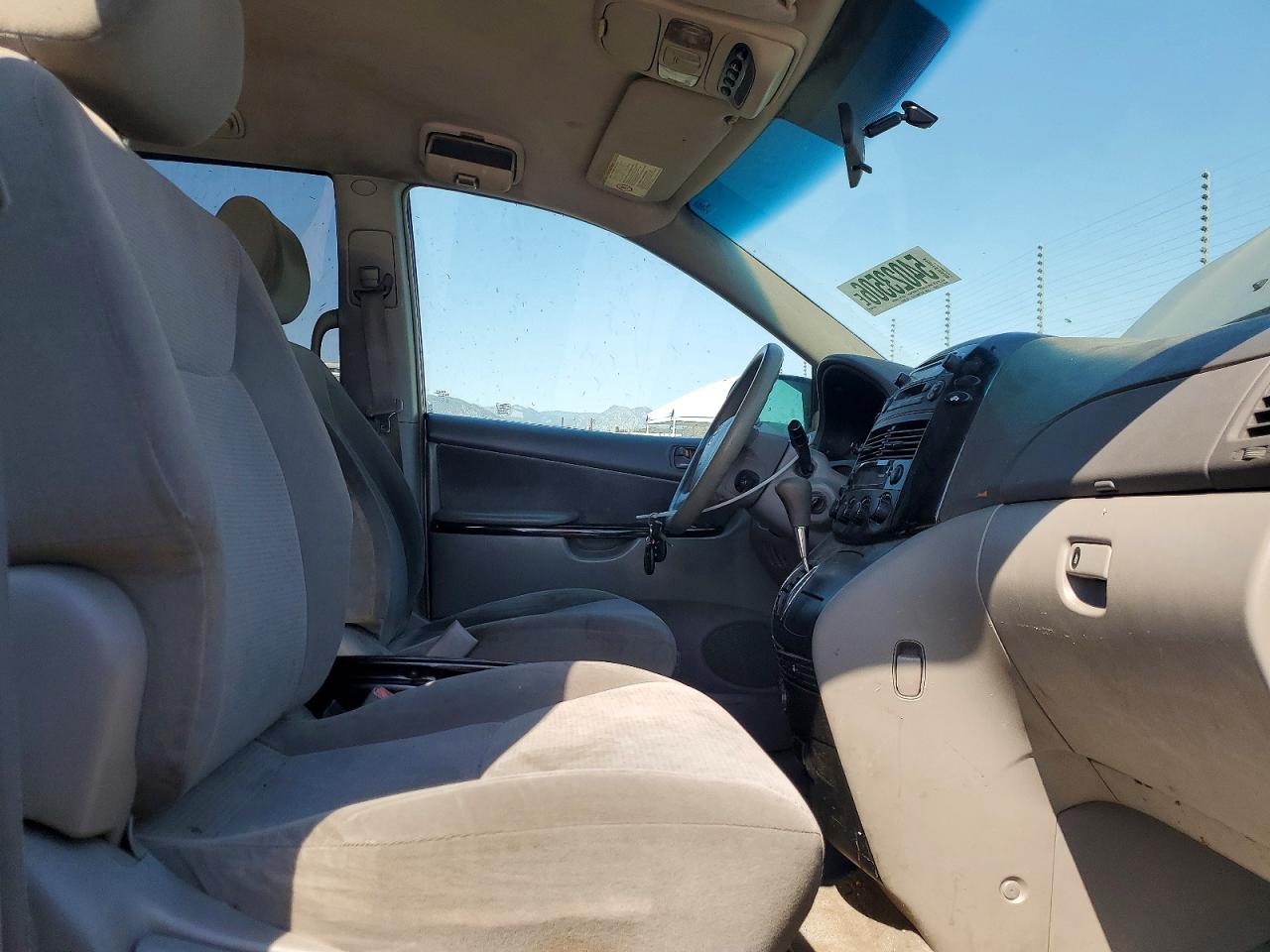 Toyota Sienna Le 7 Passenger