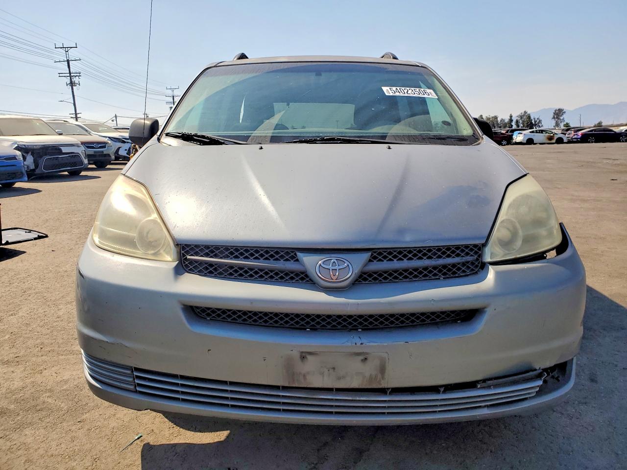 Toyota Sienna Le 7 Passenger