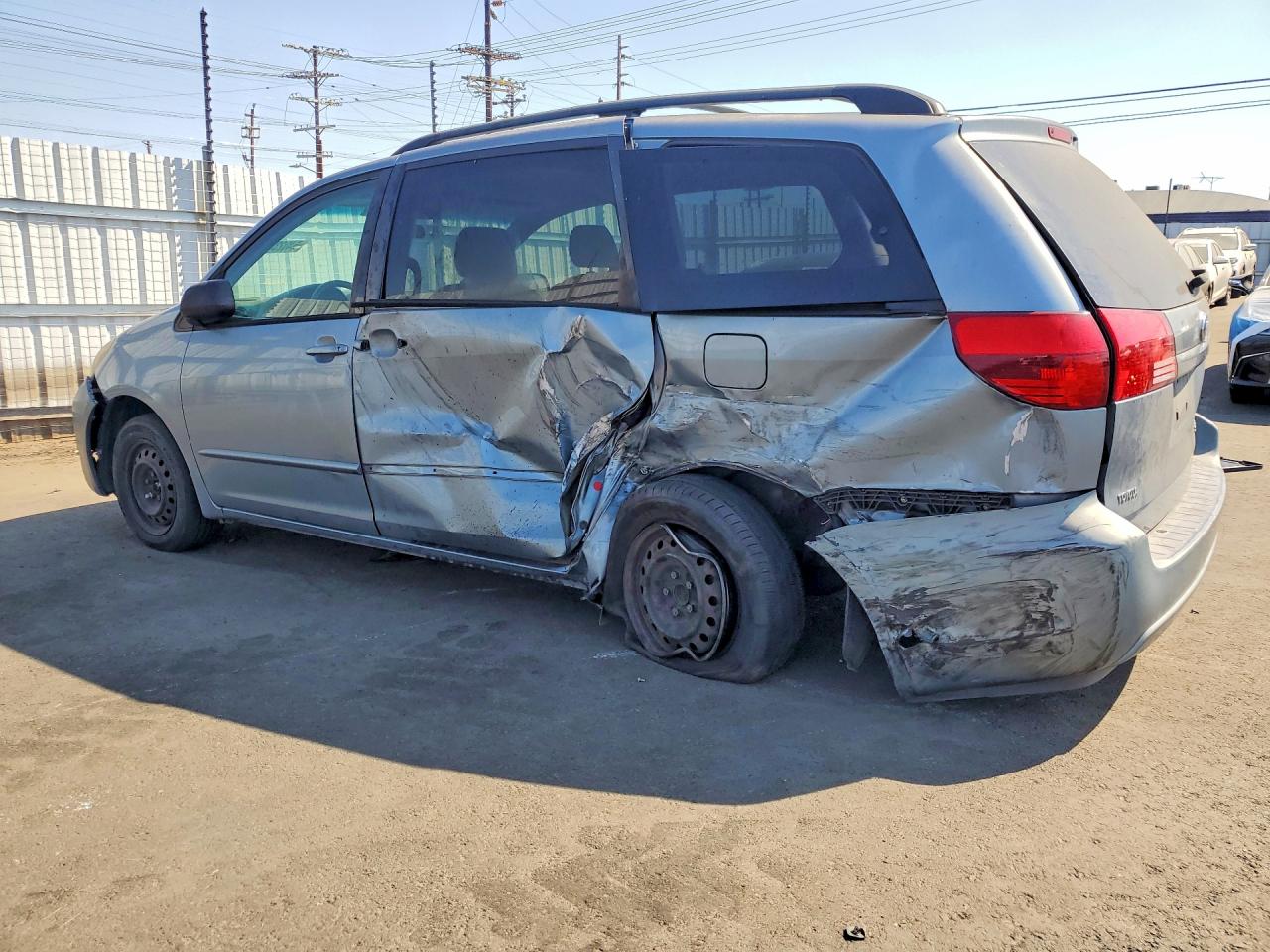 Toyota Sienna Le 7 Passenger