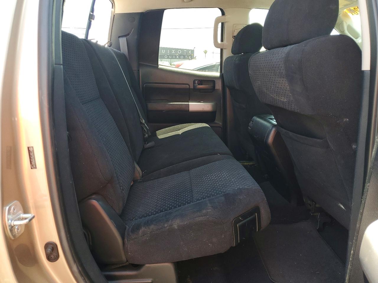 Toyota Tundra Double Cab Sr5