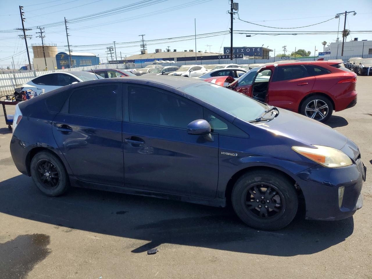 Toyota Prius Three