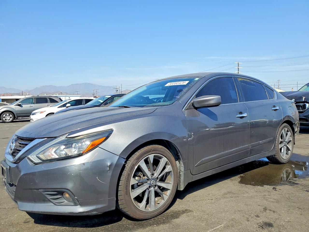 Salvage Nissan Altima Image