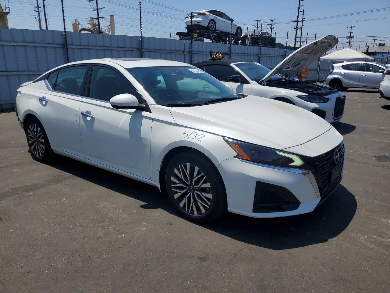 Nissan Altima Sv
