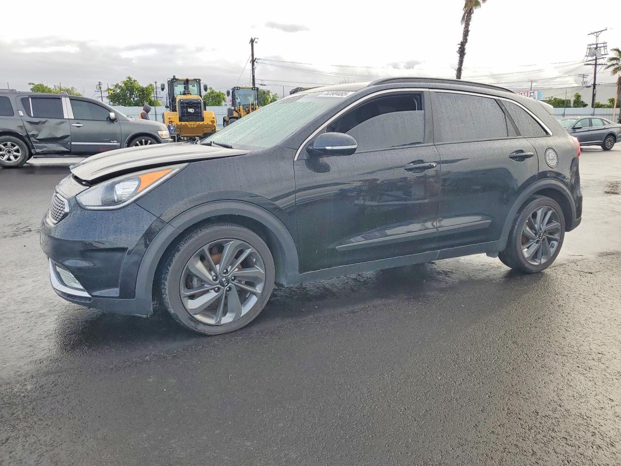 Salvage Kia Niro Image