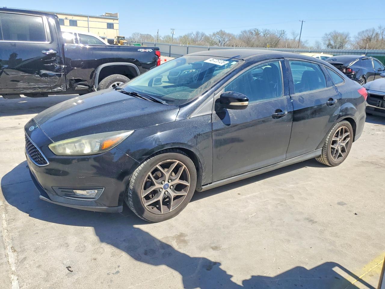 Salvage Ford Focus Image