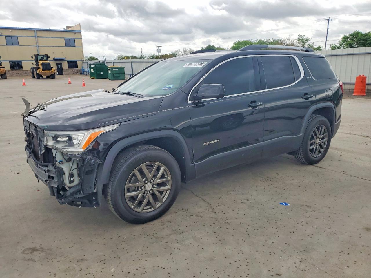 Salvage GMC Acadia Image