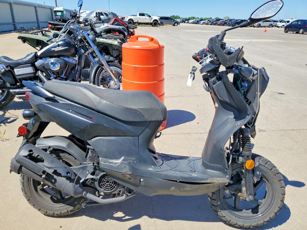 Salvage Scoo Scooter Image