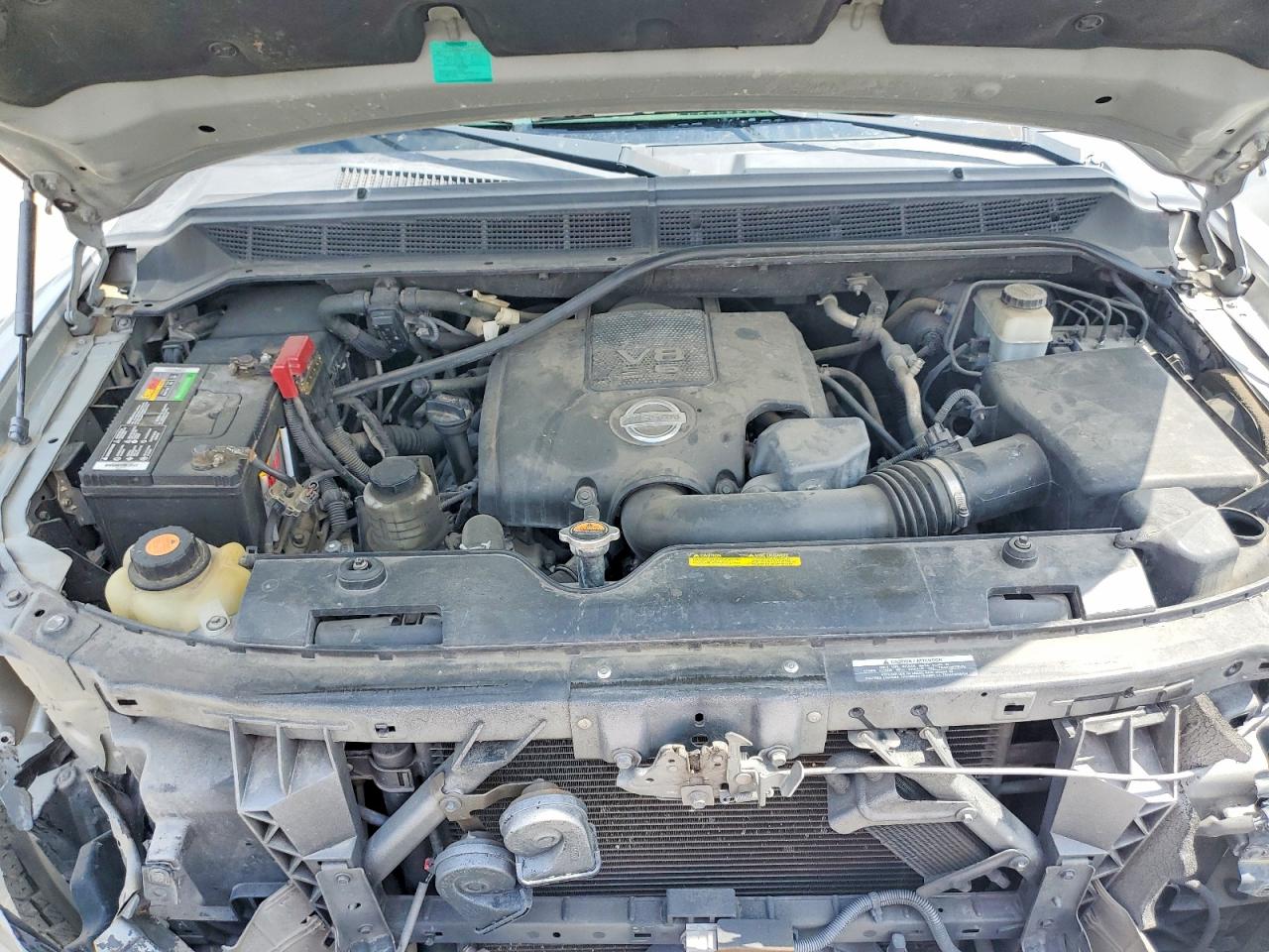 Nissan Armada Sv