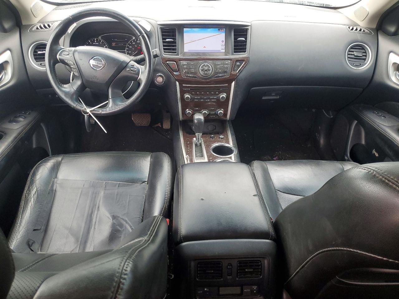 Nissan Pathfinder Platinum