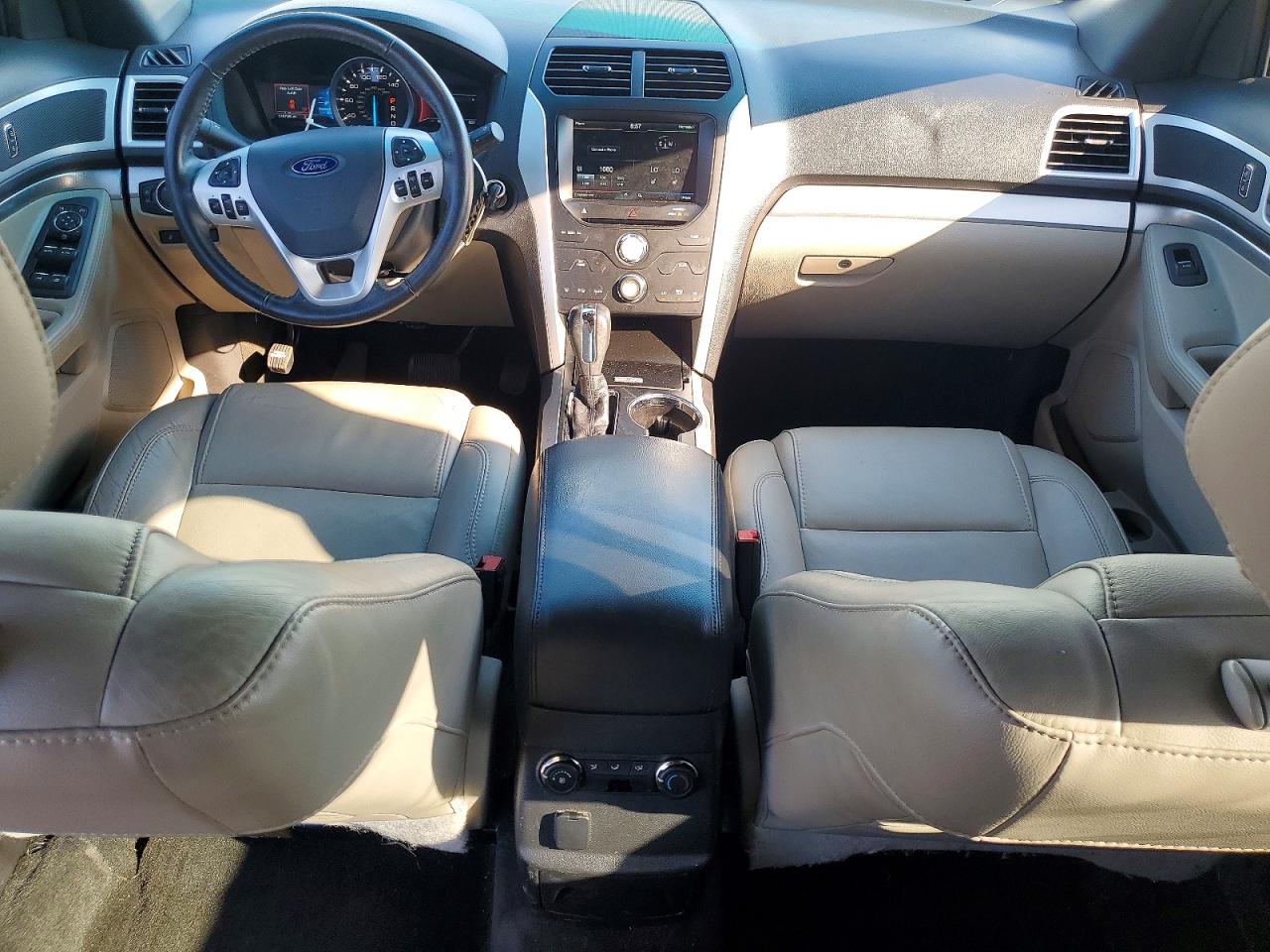Ford Explorer Xlt
