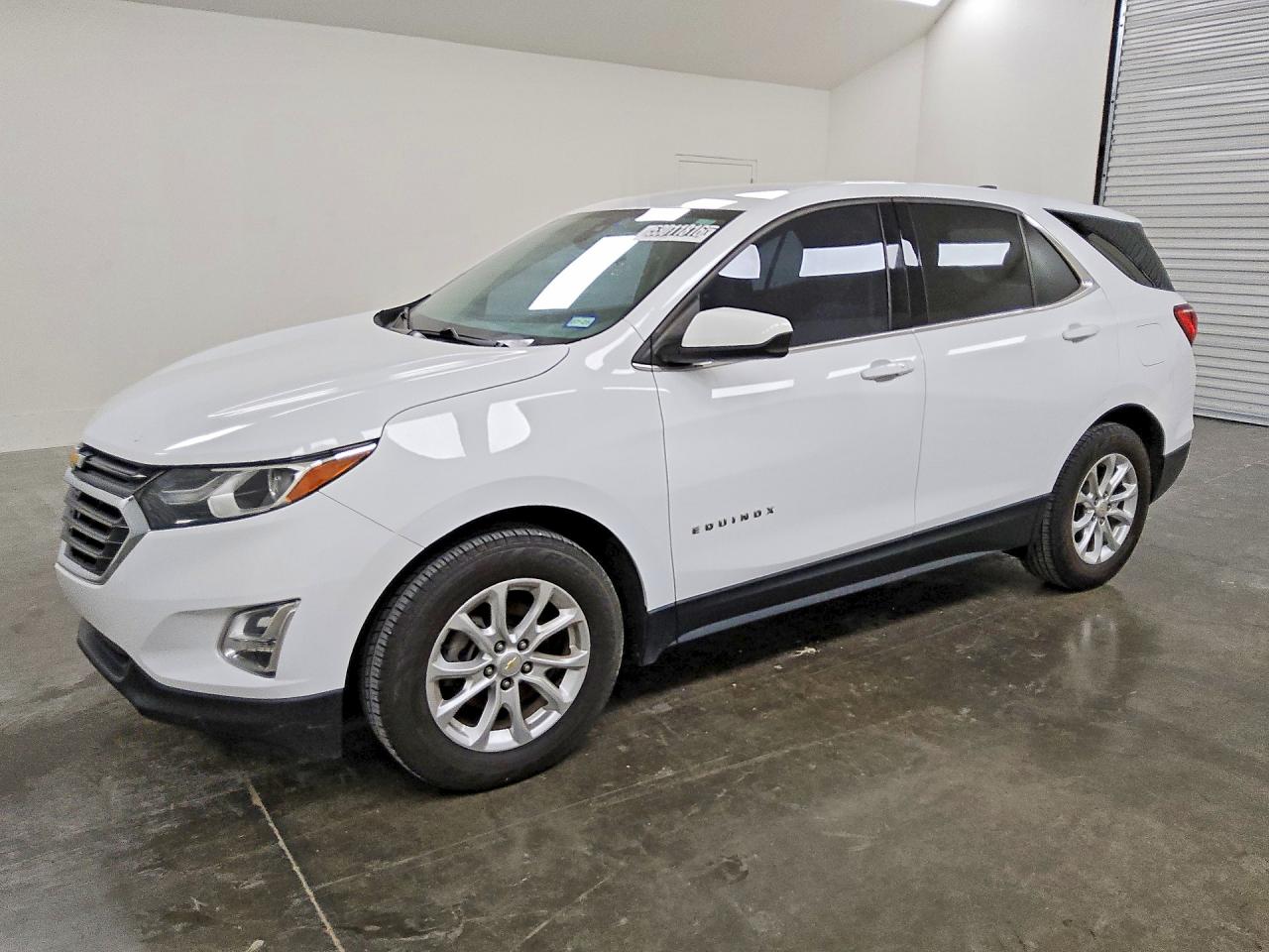 Salvage Chevrolet Equinox Image