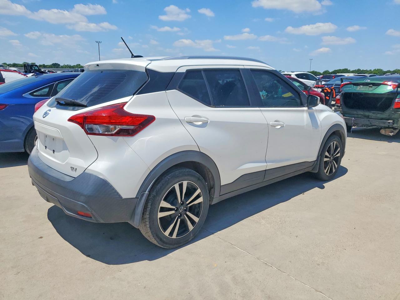 Nissan Kicks Sv