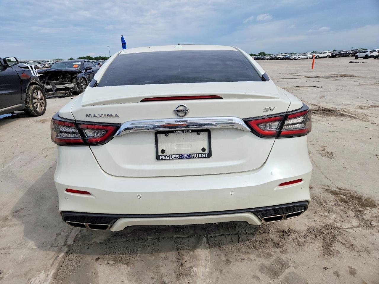 Nissan Maxima Sv
